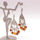 Earrings with cognac-colored baroque-shaped amber pieces