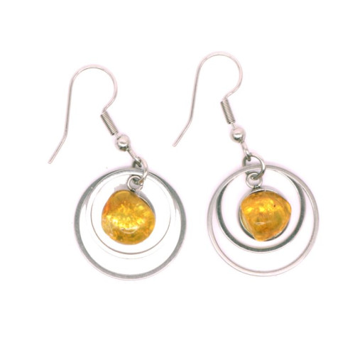 Round earrings with a piece of yellow amber
