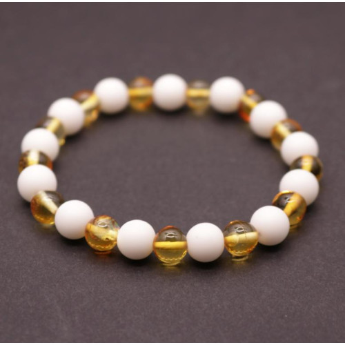 Polished Baroque Style Honey Baltic Amber Adult Bracelet With Onyx