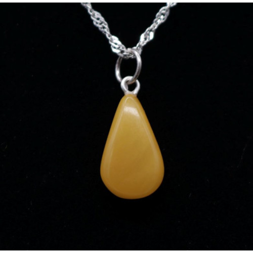 Small Tire Drop Shape Vintage Butterscotch Color Baltic Amber Pendant 51