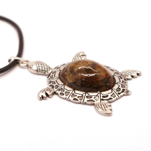 Pendant "Turtle" with amber